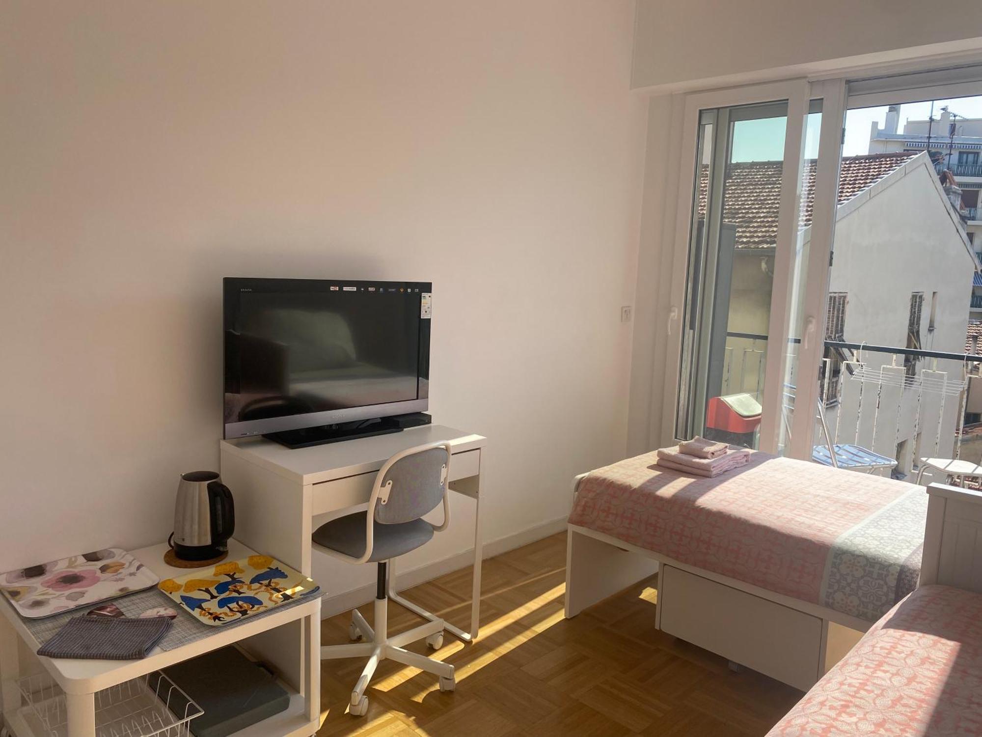 Mirela'S Private Room With Key, Ac, Lift & Balcony In The Center Of Nice On The Cote D'Azur Eksteriør billede