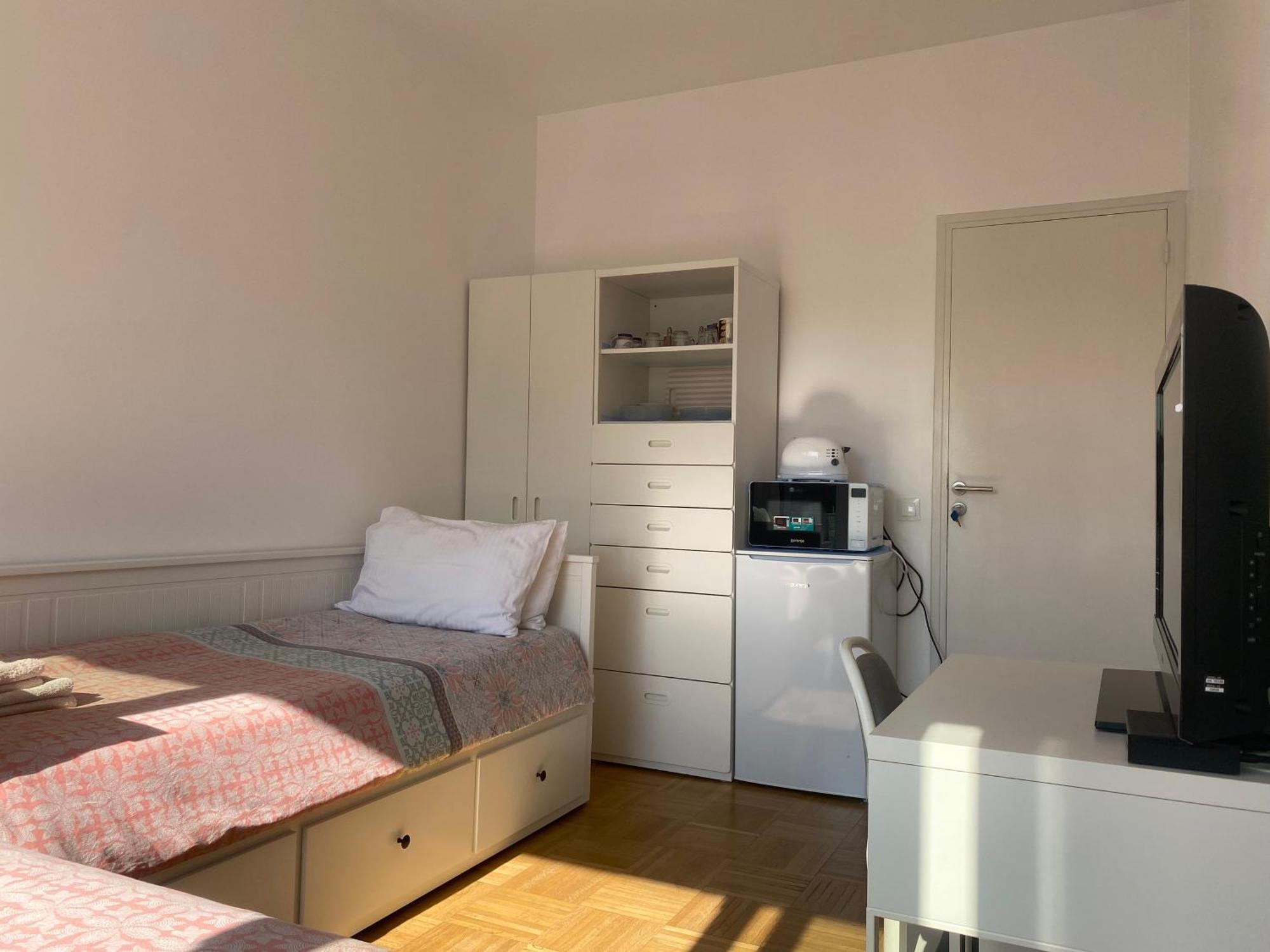 Mirela'S Private Room With Key, Ac, Lift & Balcony In The Center Of Nice On The Cote D'Azur Eksteriør billede